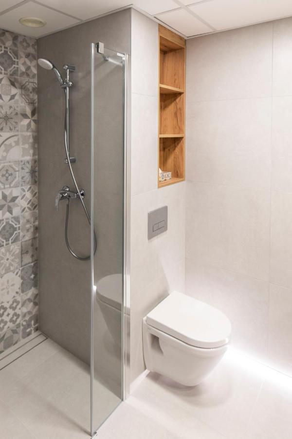 Single Room,1128131574:JPEG
