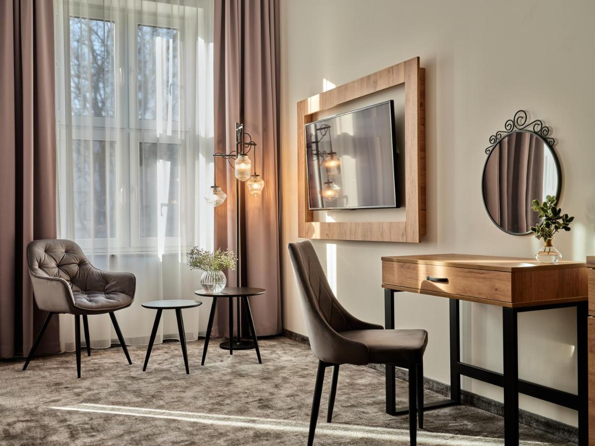 Superior Queen Room